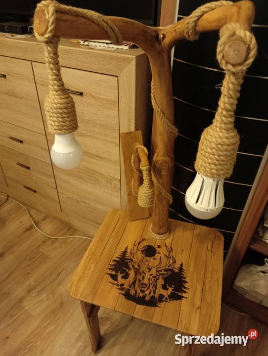 Sprzedam stolik z lampkąkinkiet Bartoszyce