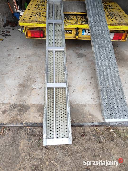 Najazdy stalowe 250 Rok produkcji 2000 mazowieckie