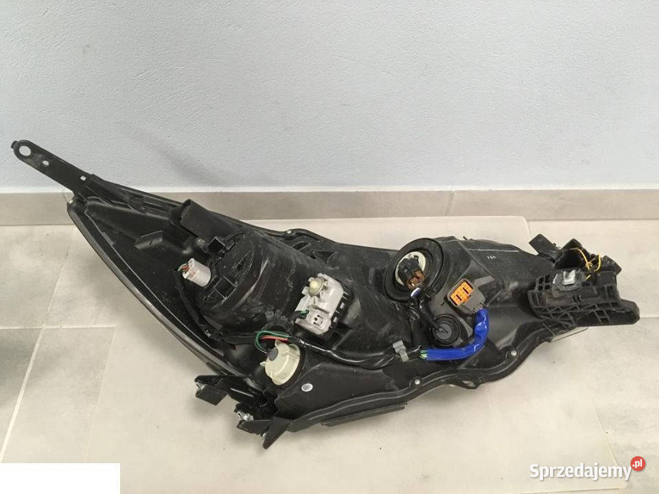 SUBARU LEGACY OUTBACK REFLEKTOR LEWY LED 2015 lampy przednie Kozubszczyzna