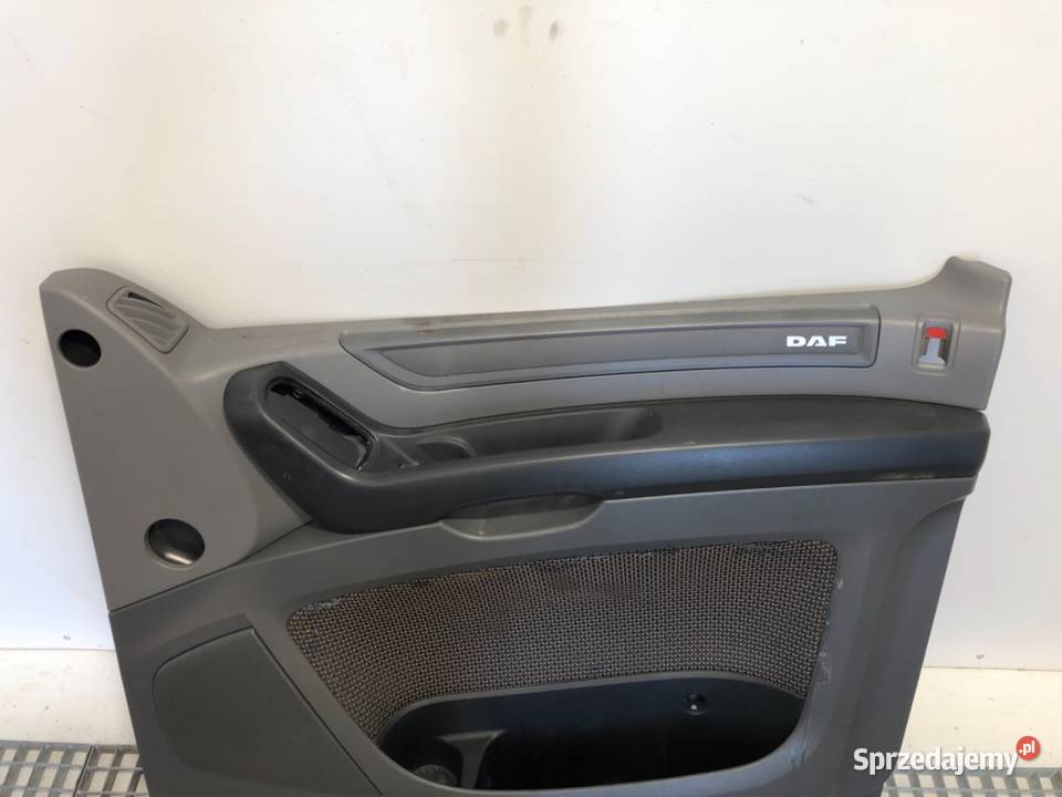 BOCZEK DRZWI PRAWY PRZÓD DAF XF Ciągnik siodłowy ciężarowe