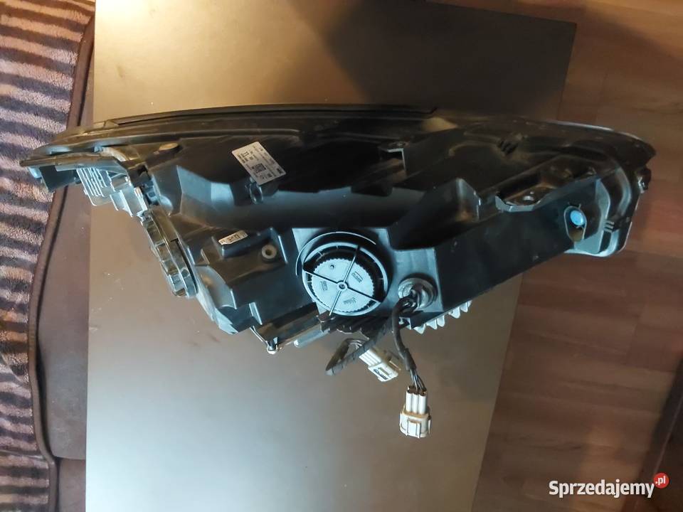 Lampa lewa reflektor Infinity q30 osobowe lubelskie Opole Lubelskie