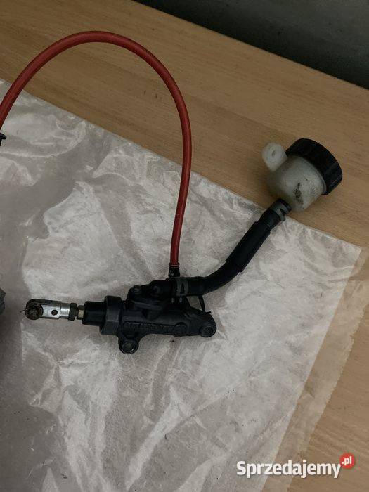 Zacisk tył tylny Yamaha R6 RJ03 RJ01 9902 Klocki Części i akcesoria motocyklowe Poznań