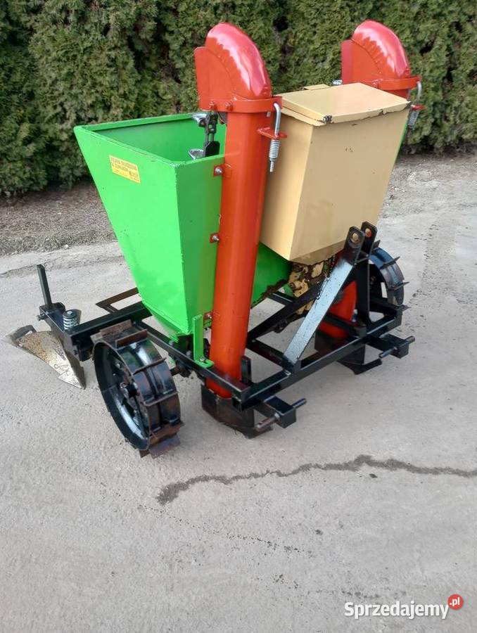 Sadzarka do ziemniaków z dozownikiem nawozu Słomniki