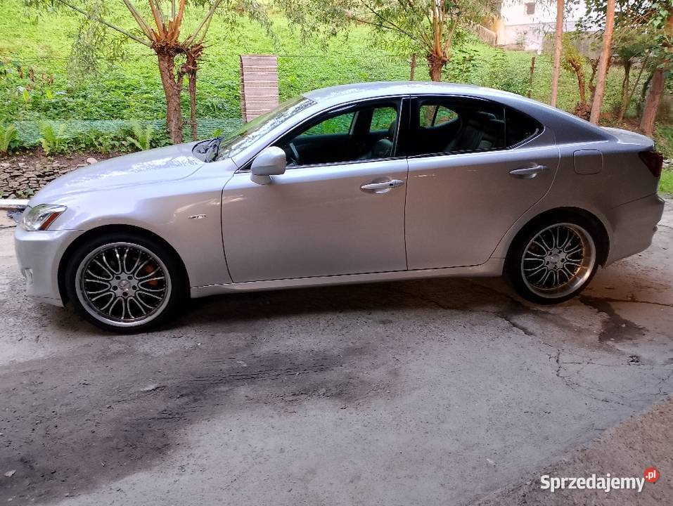 Lexus IS220