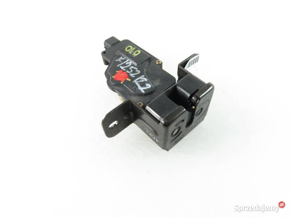 ZAMEK SZYBY KLAPY KIA SORENTO I JC 871303E000 osobowe małopolskie