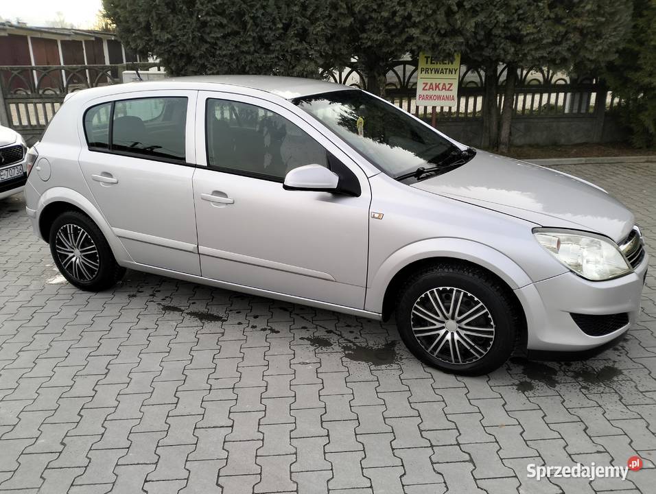Opel Astra H nieuszkodzony Małogoszcz sprzedam