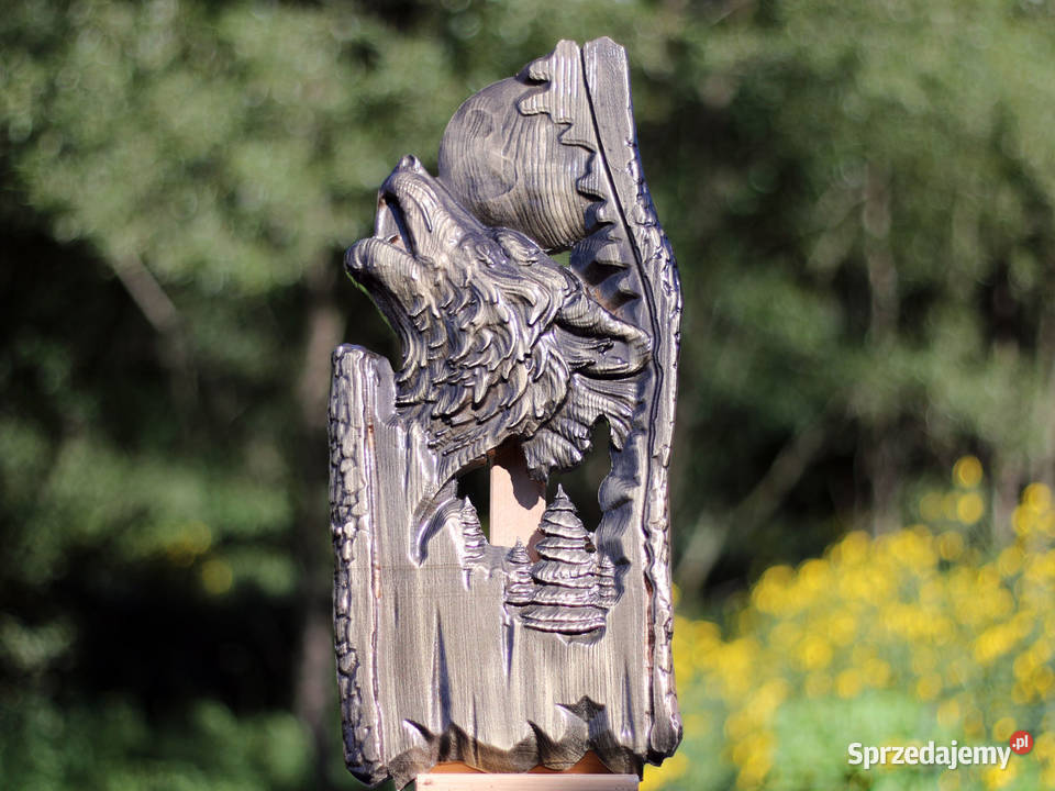 Wilk bieszczadzki Płaskorzeźba w drewnie wersja