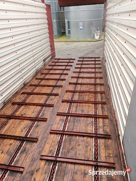 Przyczepa samozbierająca Strautmann mega vitesse