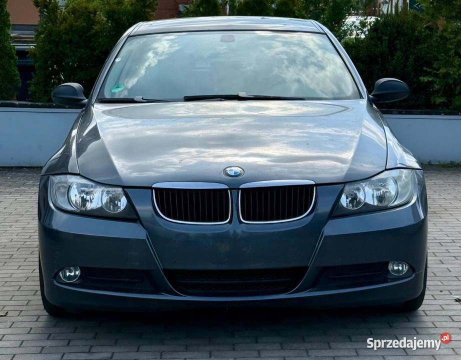 Maska zderzak błotnik klapa BMW 3 E90 E91 Januszkowo