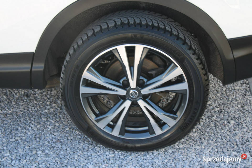 Nissan Qashqai NConnecta 4WD Fvat Panorama ABS sprzedam