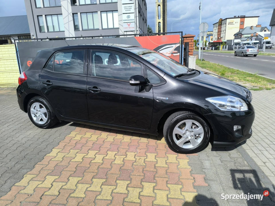 Toyota Auris 18 Hybrid 136 Automat Klimatronic I światła LED Łuków