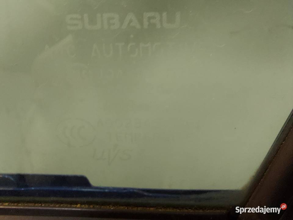 Subaru WRX STI 2015r drzwi lewe przód przednie