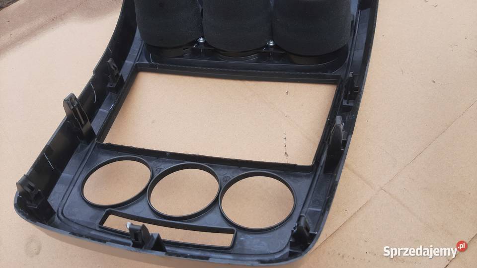 ramka panelu środkowego kratki nawiewu Mazda Cx7 dolnośląskie Dębno sprzedam