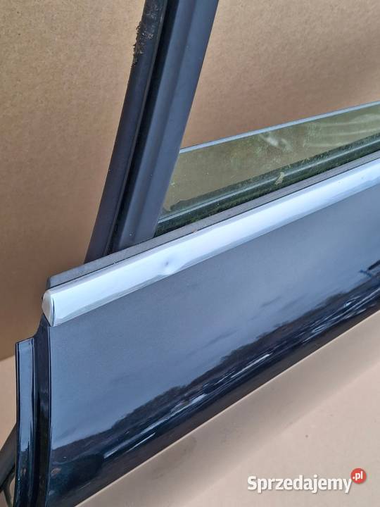 AUDI A6 C6 KOMBI DRZWI LEWY TYŁ LEWE TYLNE Bieleń sprzedam