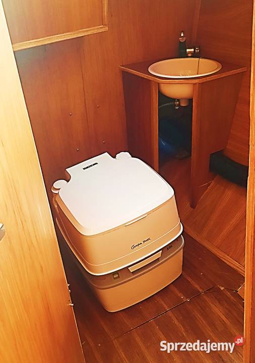 Komfortowy turystyczny jacht żaglowy Narwal z pomorskie Godziszewo