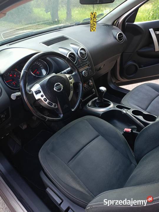Nissan Qashqai2 Benzyna 16 siedmioosobowy Ostrów Wielkopolski sprzedam