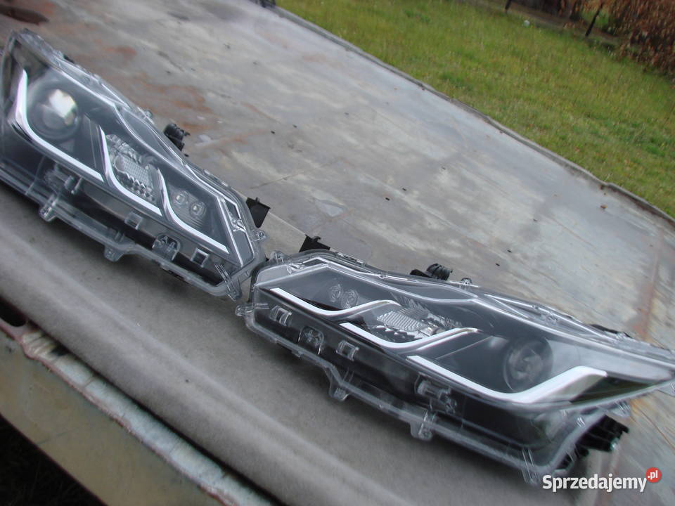 Toyota Corolla E210 E21 sedan reflektor ORG EU Mielec