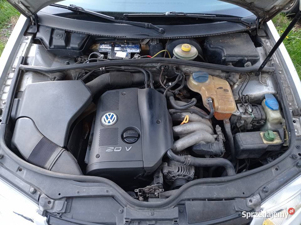 Volkswagen Passat Kombi 18 92 kW 1998 r dawca osobowe Szklarka Myślniewska