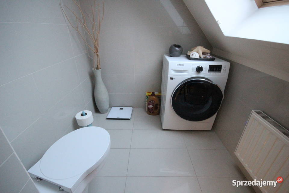 3pok 63met Husarskiej BALKONKOMÓRKAGARAŻ Wrocław