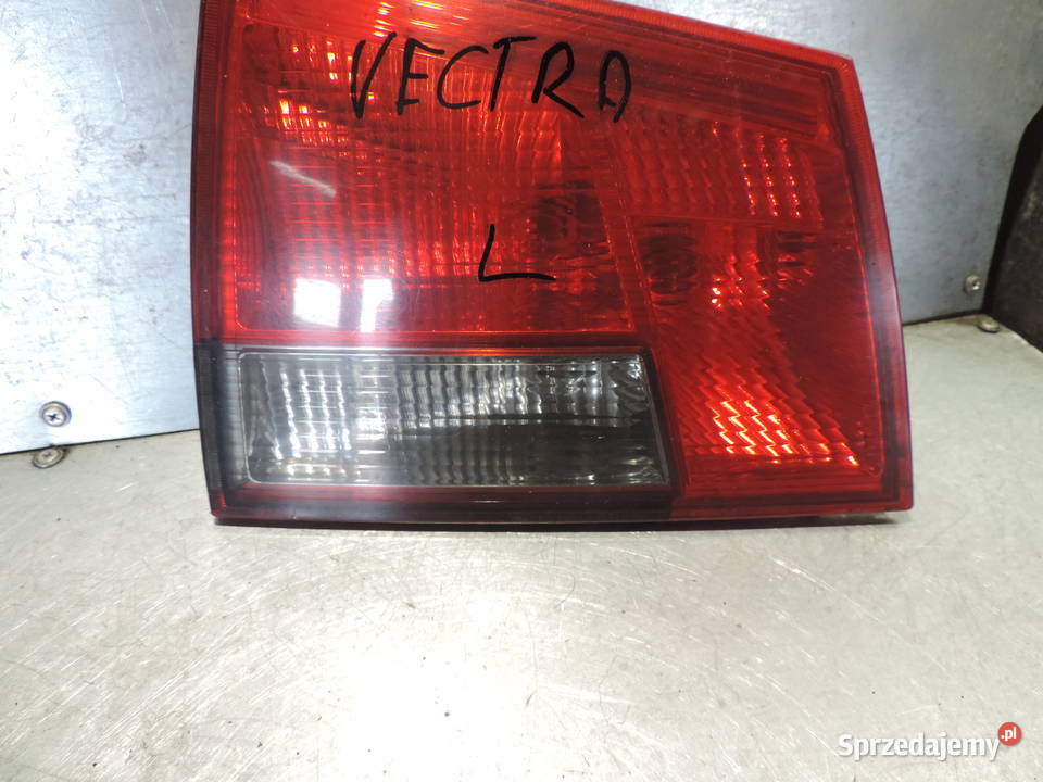 OPEL VECTRA C KOMBI FL LAMPA LEWY TYŁ W KLAPIE osobowe Lampy tylne Nowy Sącz