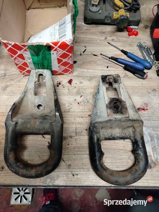 Ucho uchwyt holownicze Ford Explorer Expedition Holowanie Marki