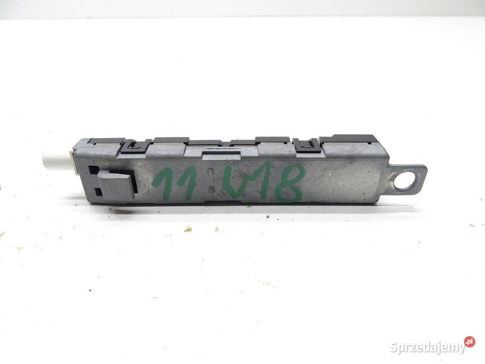 WZMACNIACZ MODUŁ ANTENY ANTENOWY 8R0035225J AUDI