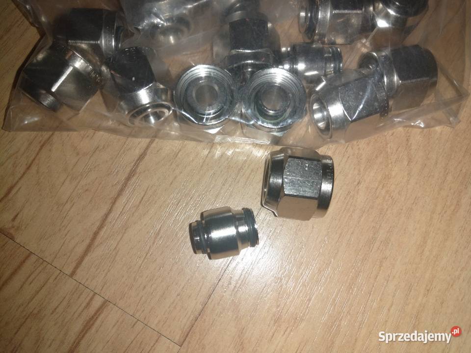 Śrubunek do podłogówki 1216 G 12 Chojnice sprzedam