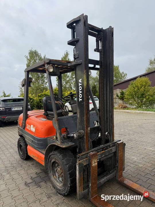 wózek widłowy TOYOTA 6FDF30 1999 przesuw boczny diesel Działoszyn