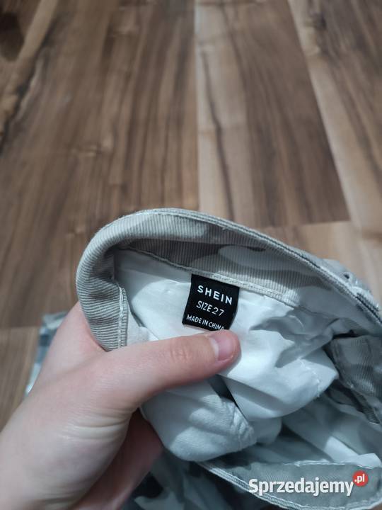 Spodnie z szeroką nogawką moro Brzeziny