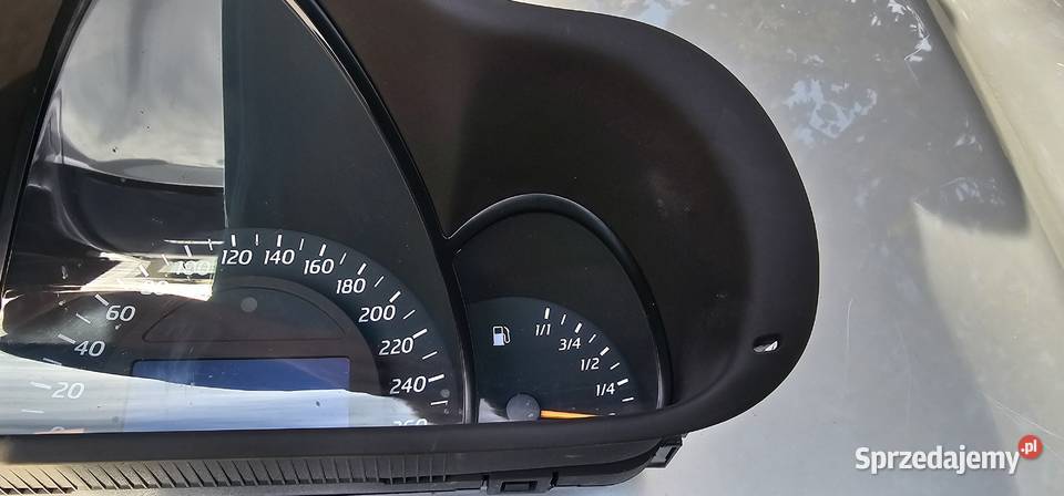 Licznik mercedes w203 coupe 2035404111 Zbąszyń