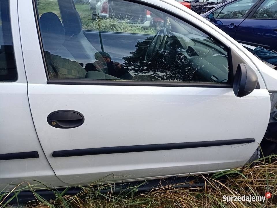 Drzwi prawe przód przednie opel corsa c 3 Karoseria