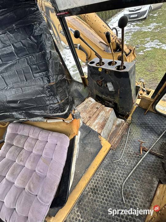 Sprzedam koparko ładowarka Benfra 135B Turek