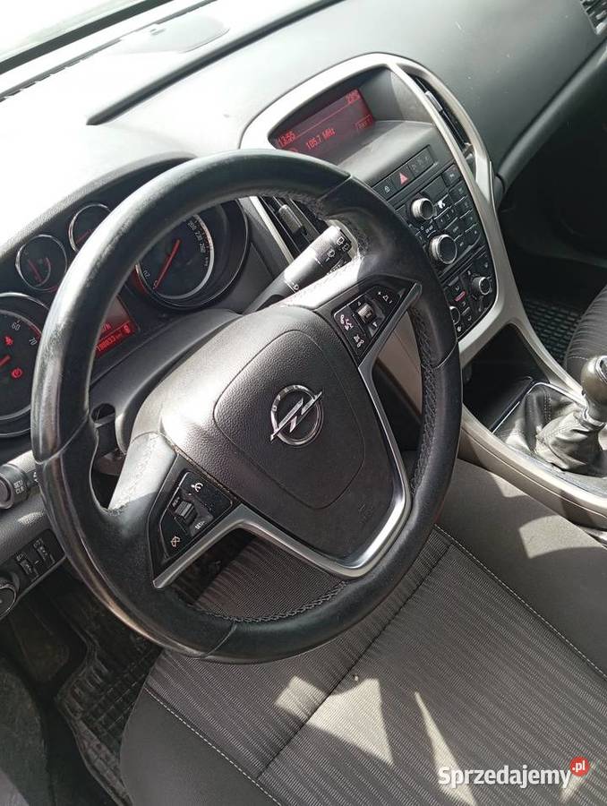 Opel astra J 14 benzyna 120 bogata wersja