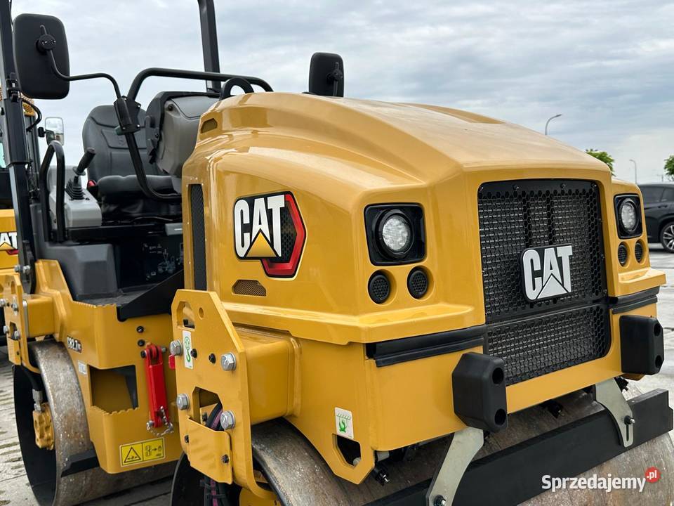WALEC DROGOWY CATERPILLAR CB27 GC Tuliszków