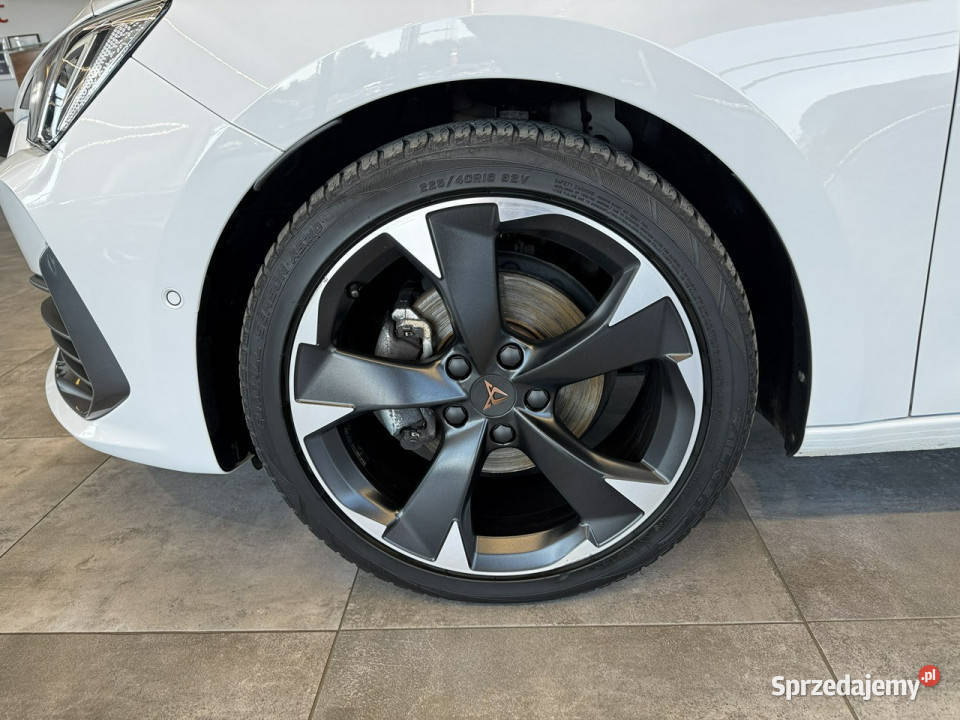 Cupra Leon Sportstourer 15 eTSI 150 DSG 2023 r czujnik parkowania Myślenice