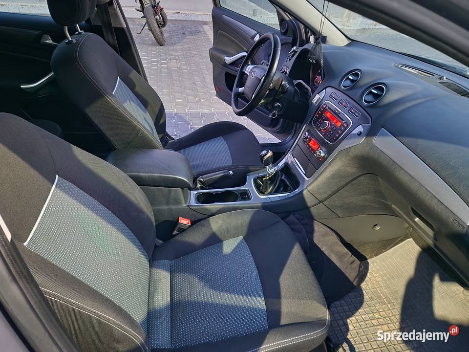 Ford mondeo kombi 2013 16 benzyna klimą itp nieuszkodzony Gniezno