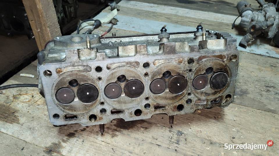 Głowica Volkswagen Polo 1314 Głowice cylindrów Łagów