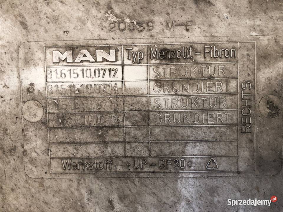STOPIEŃ KABINY PRAWY MAN TGA 81615100712 18 440 Części samochodowe