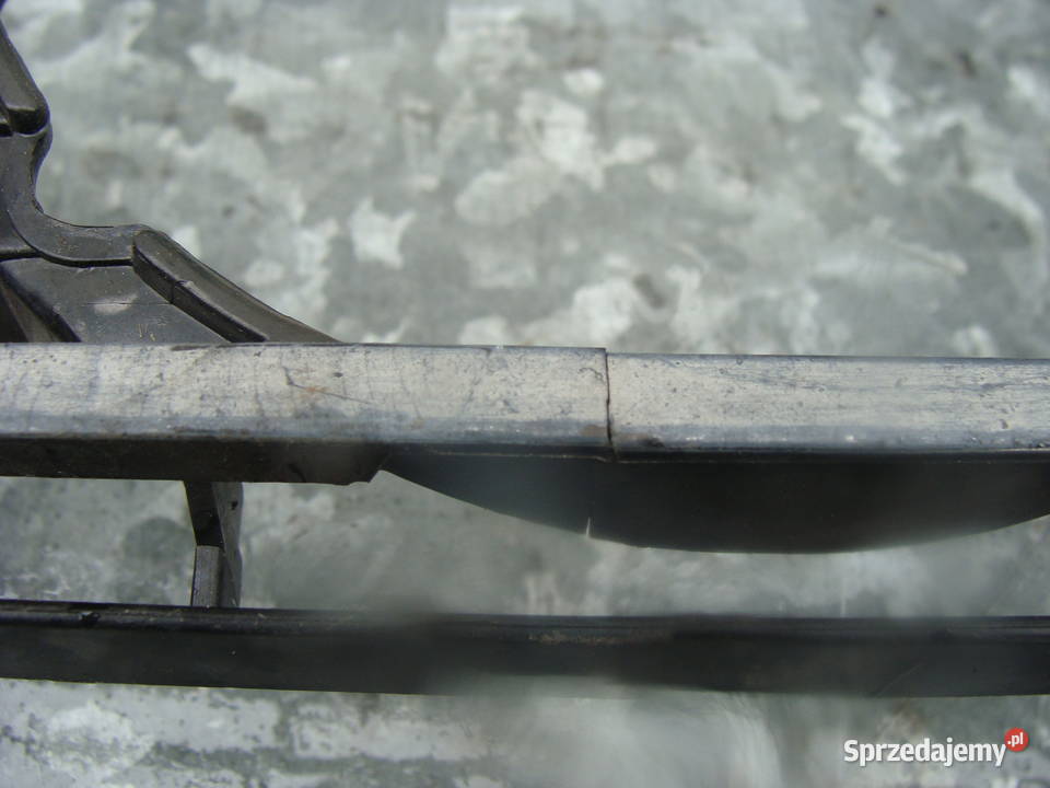 VOLKSWAGEN VW PASSAT MK1 B1 GRILL ATRAPA osobowe zachodniopomorskie Goleniów sprzedam