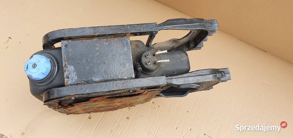 VOLVO FH ZBIORNIK ADBLUE ADBLUE KOMPLET Bieleń