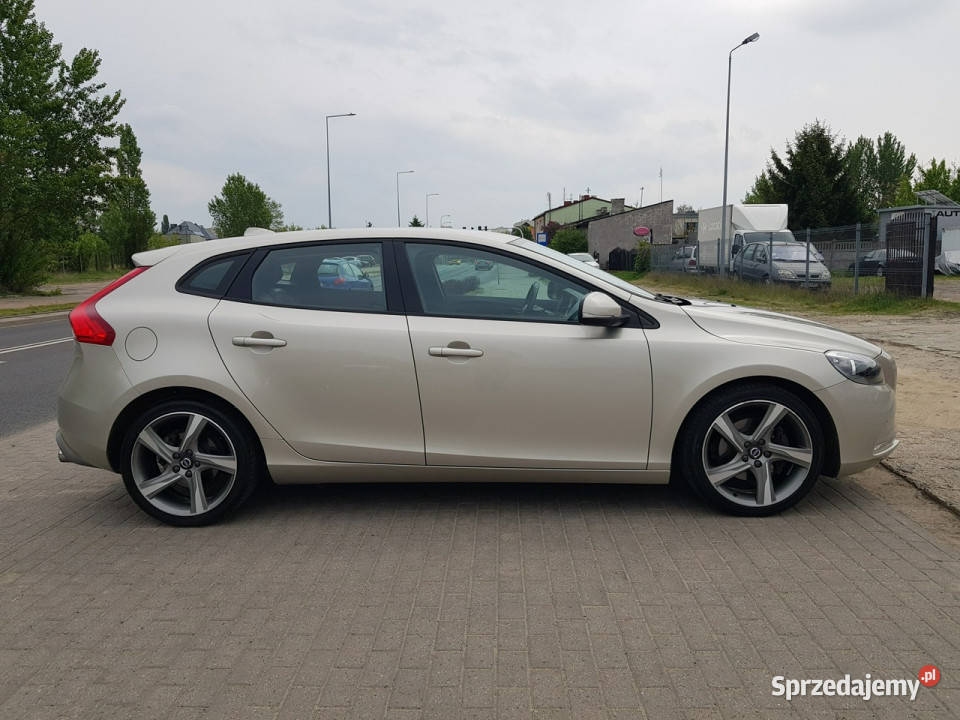 Volvo V40 20 Turbo Benzyna 152 Nawigacja Skóry światła przeciwmgielne kujawsko-pomorskie Włocławek
