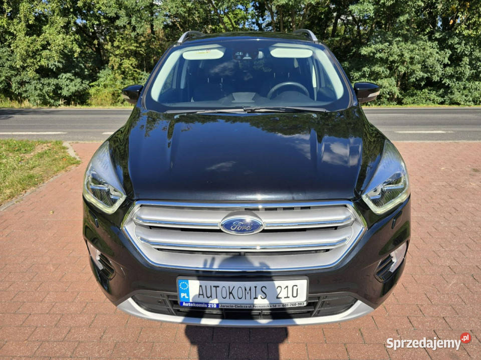 Ford Kuga Ford Kuga 15 Ecoboost 150 z niskim lakier metallic
