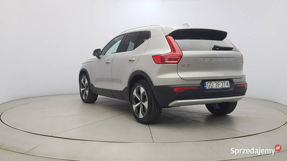 Volvo XC 40 B3 Plus Bright MHEV Z polskiego światła LED Samochody osobowe