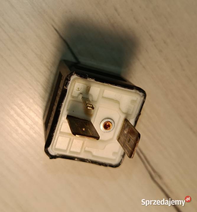 Przekaźnik świec żarowych Audi 80 B4 Humniska sprzedam