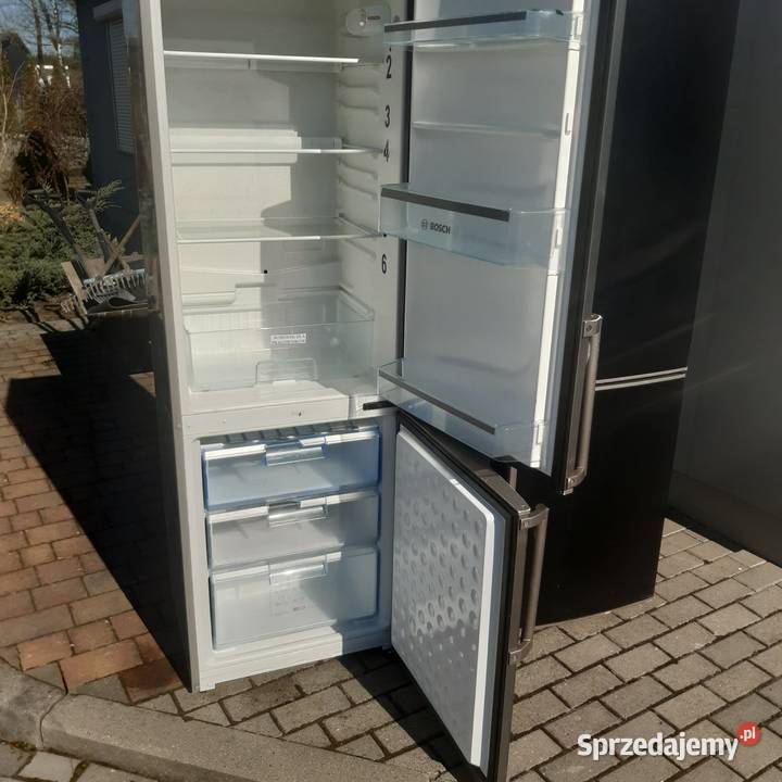 Lodówka Chłodziarko zamrażarka marki Bosch Kębłowo