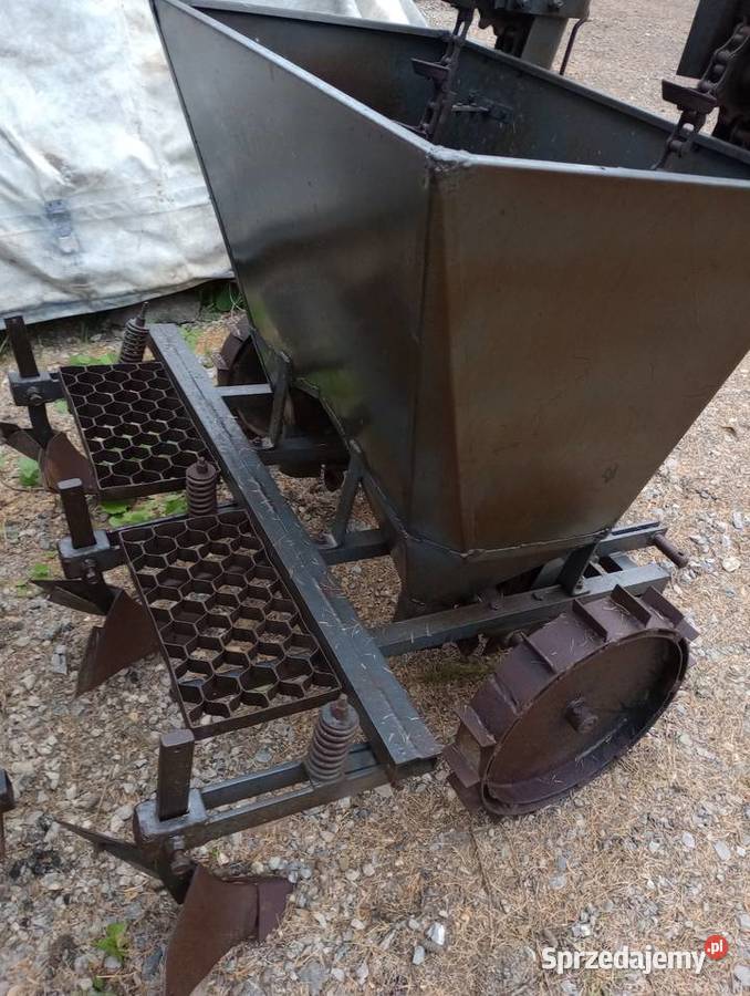 Sadzarka do ziemniaków Maszyny rolnicze Skała