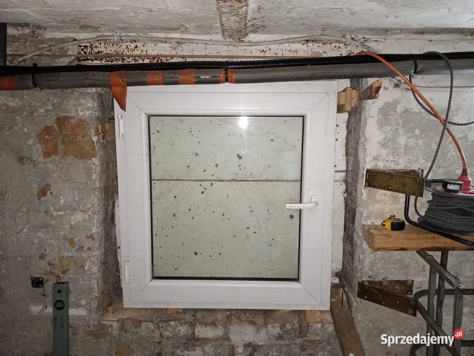 Sprzedam okno z demontażu idealne do piwnicy Gorzów Wielkopolski