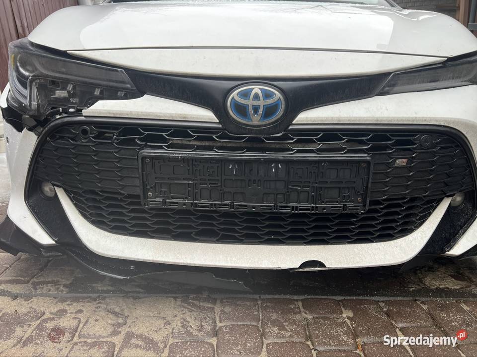 Toyota Corolla combi hybryda uszkodzona Radom sprzedam