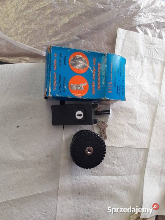 Fiat 126 silver black zestaw korek zamek klapy Godów