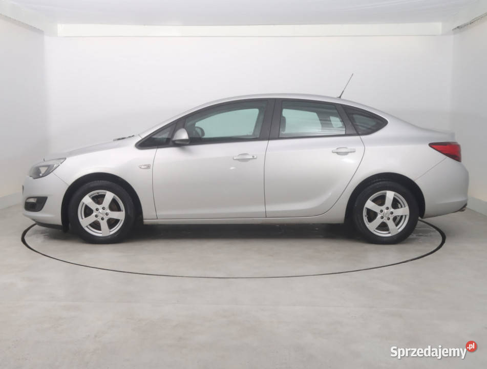 Opel Astra 14 T Bielany Wrocławskie